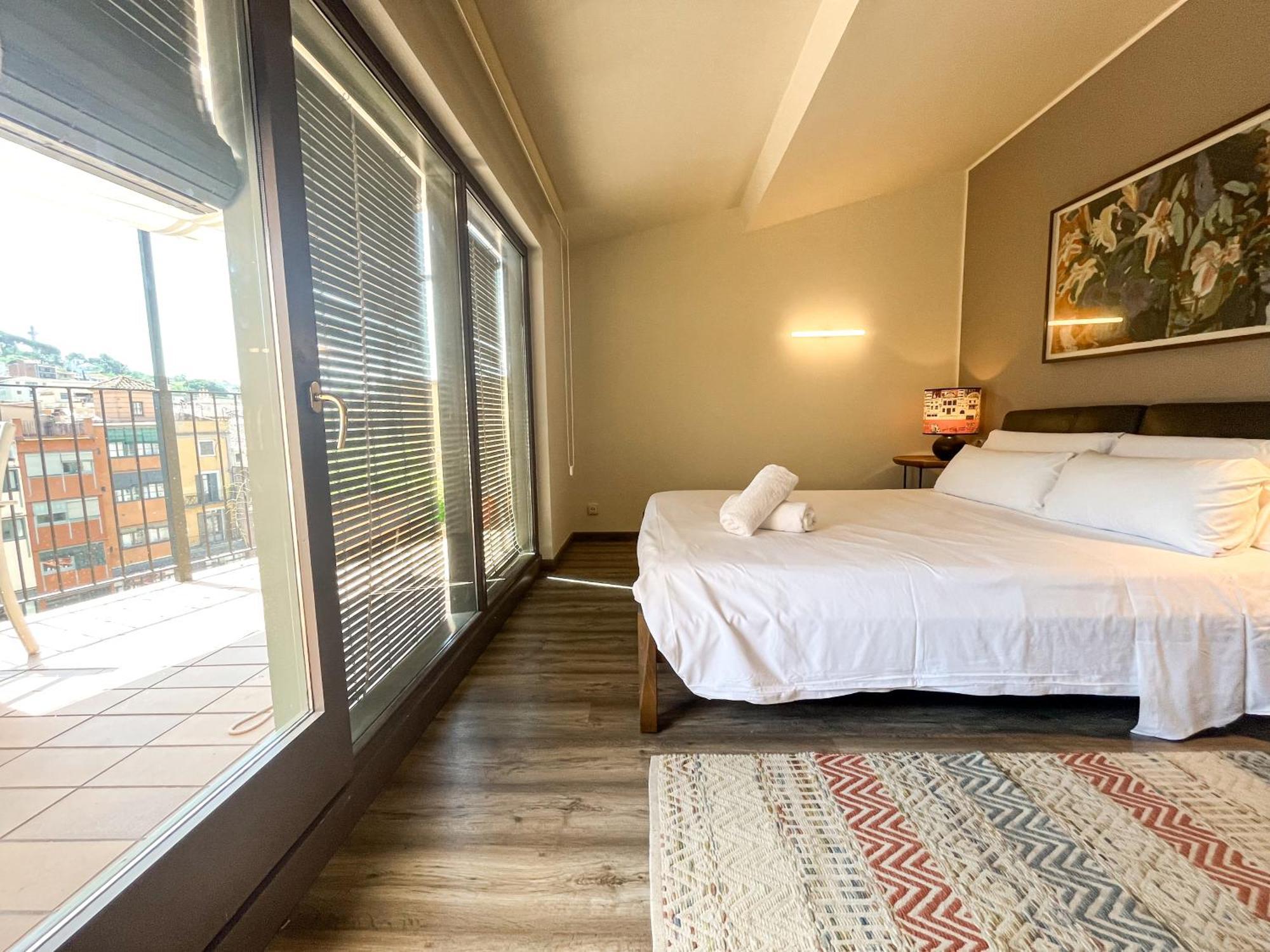Sleep & Stay Luxury Top Floor Apt With Terrace 지로나 외부 사진