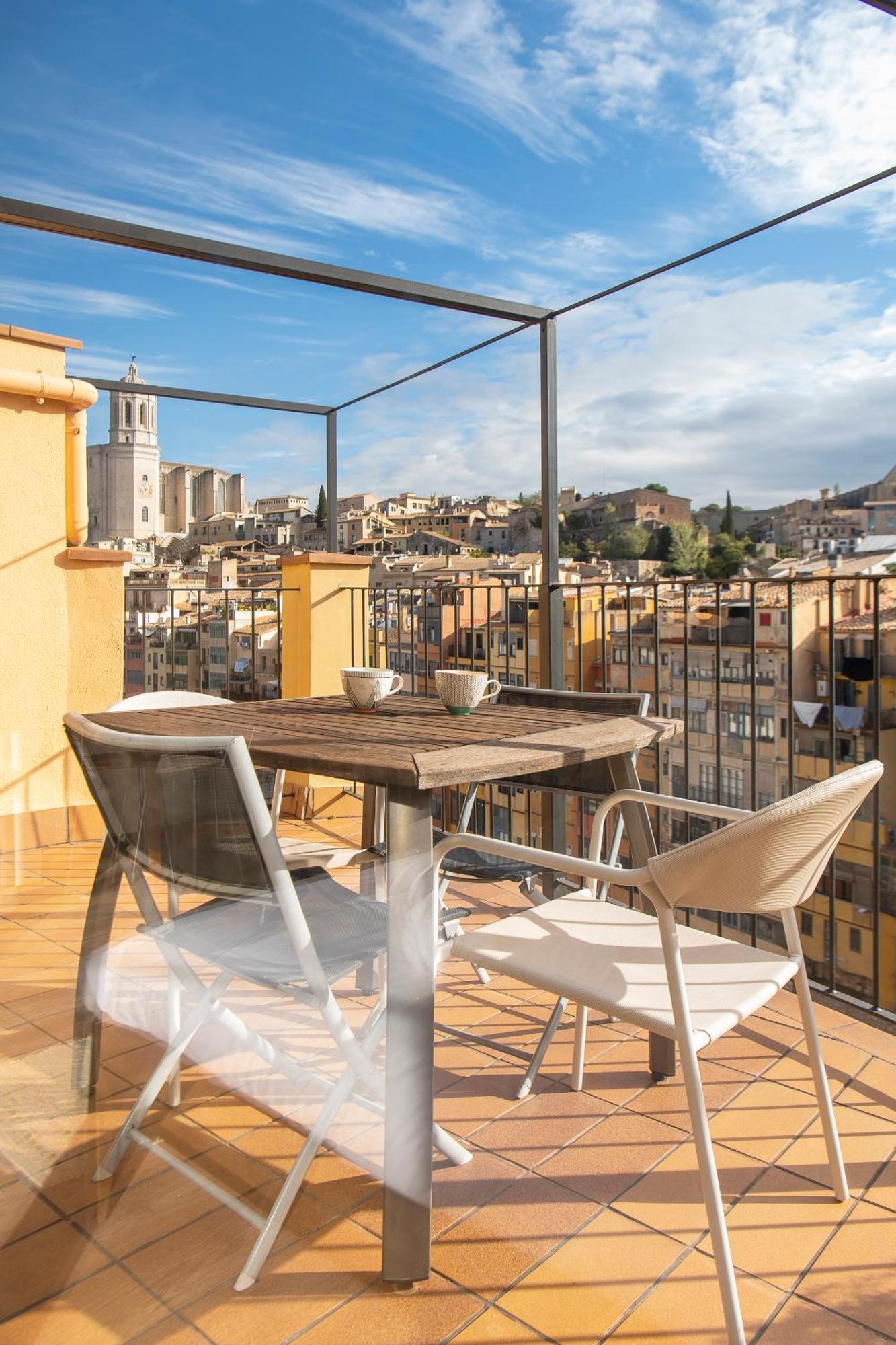 Sleep & Stay Luxury Top Floor Apt With Terrace 지로나 외부 사진