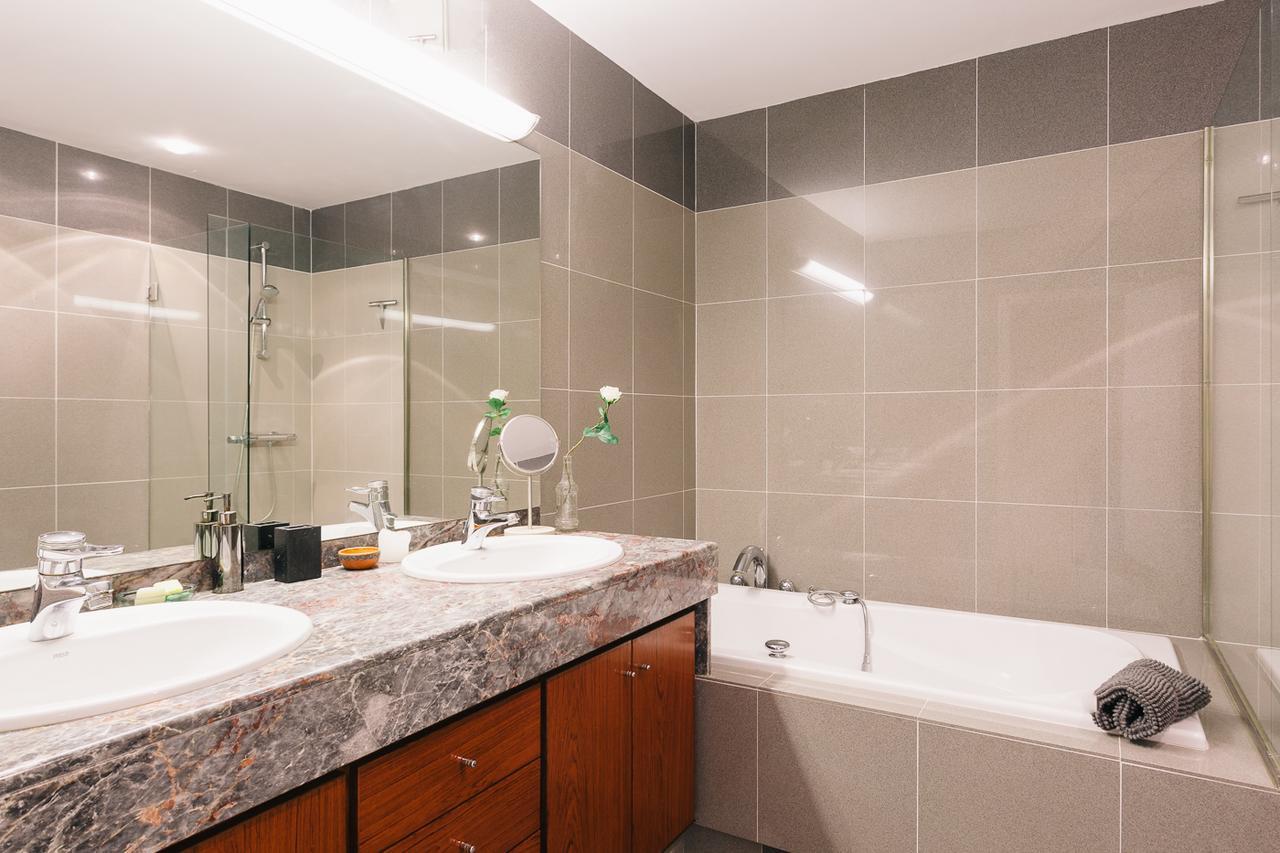 Sleep & Stay Luxury Top Floor Apt With Terrace 지로나 외부 사진